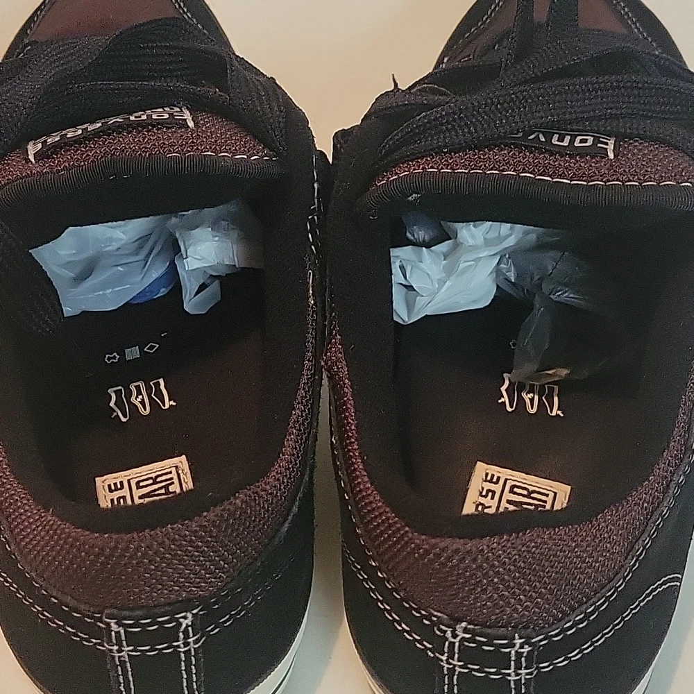 CONVERSE MENS SIZE 10.5 - Picture 4 of 14